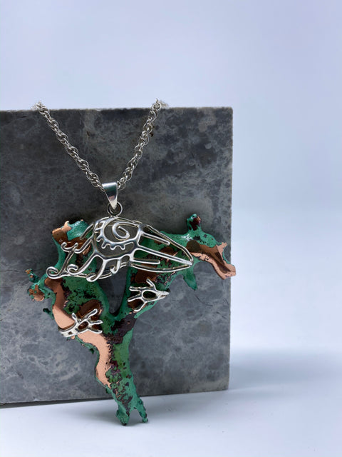 Dije de plata artesanal alebrije tucan